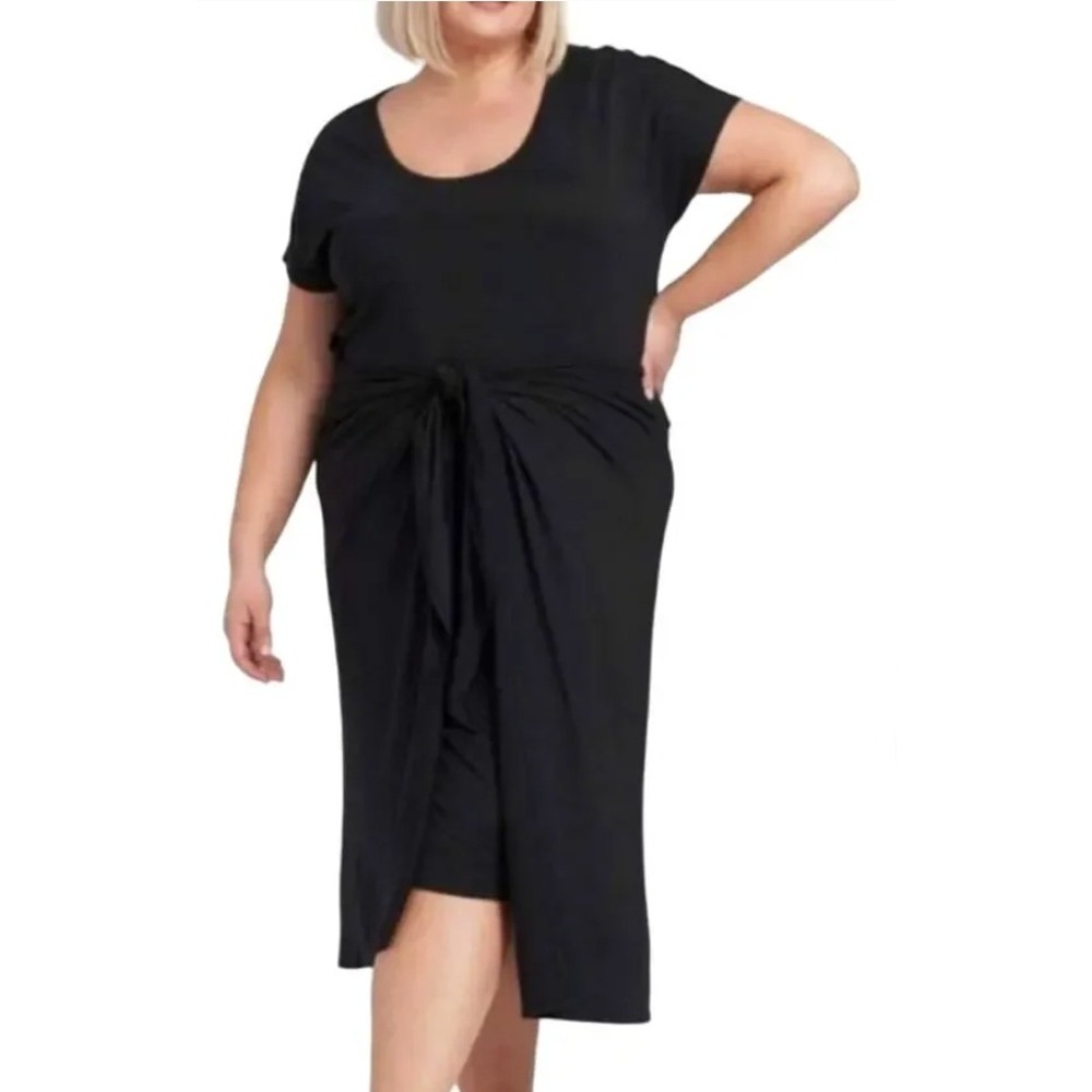 Universal Standard Tie Front Midi Wrap Dress in Black sz M (US 2X)